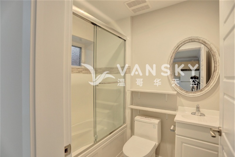 260429101040_4 lower 2 bd washroom.jpeg